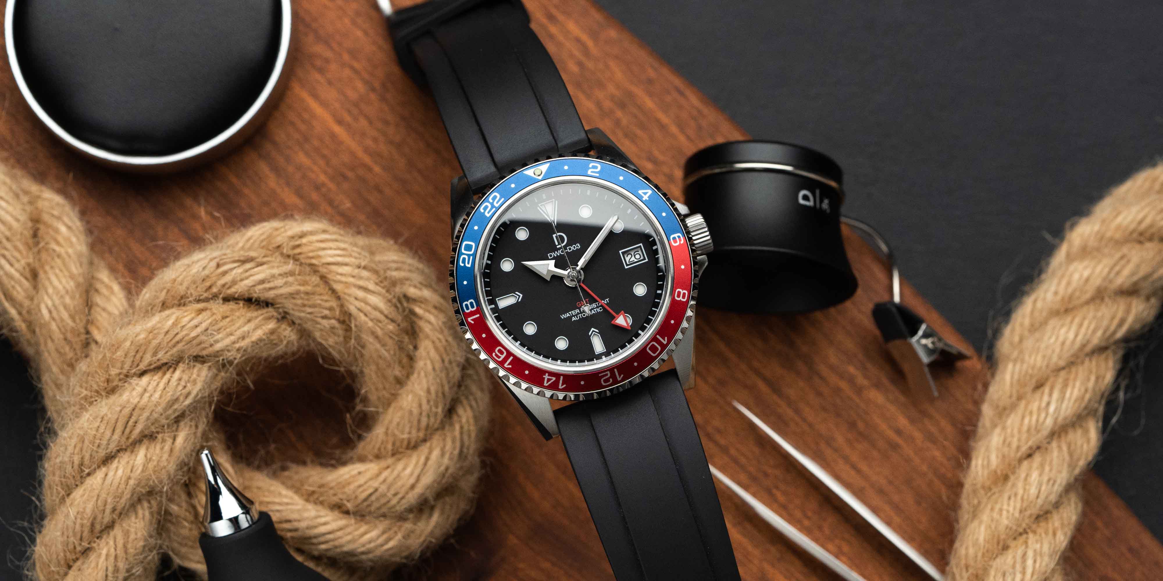 Pepsi GMT diver. Red Blue aluminum-steel hybrid bezel insert. Powered by Seiko NH34 GMT