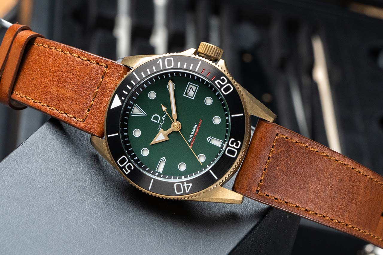Bronze Green Dive Watch kit with Brown Leather Strap | D03 Forest Gree –  DIYWATCH Club