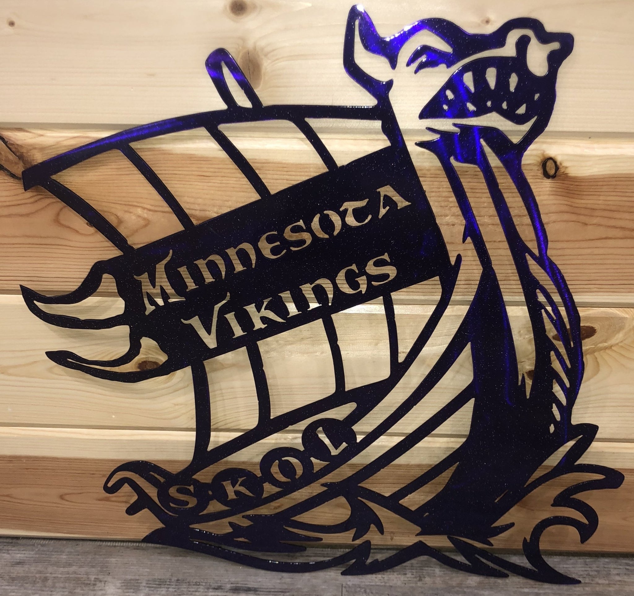 MINNESOTA VIKINGS STEEL STATE WITH TEXT (PURPLE)