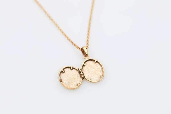9ct Gold Oval Personalised Locket
