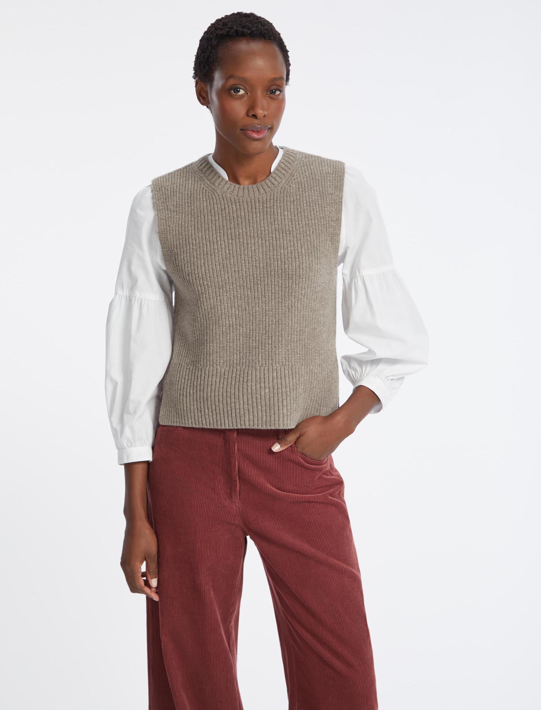 Cefinn Janie Wool Round Neck Sleeveless Jumper - Taupe