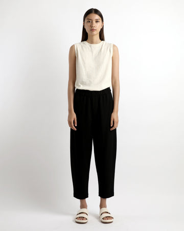 Pull-Up Slim Trousers