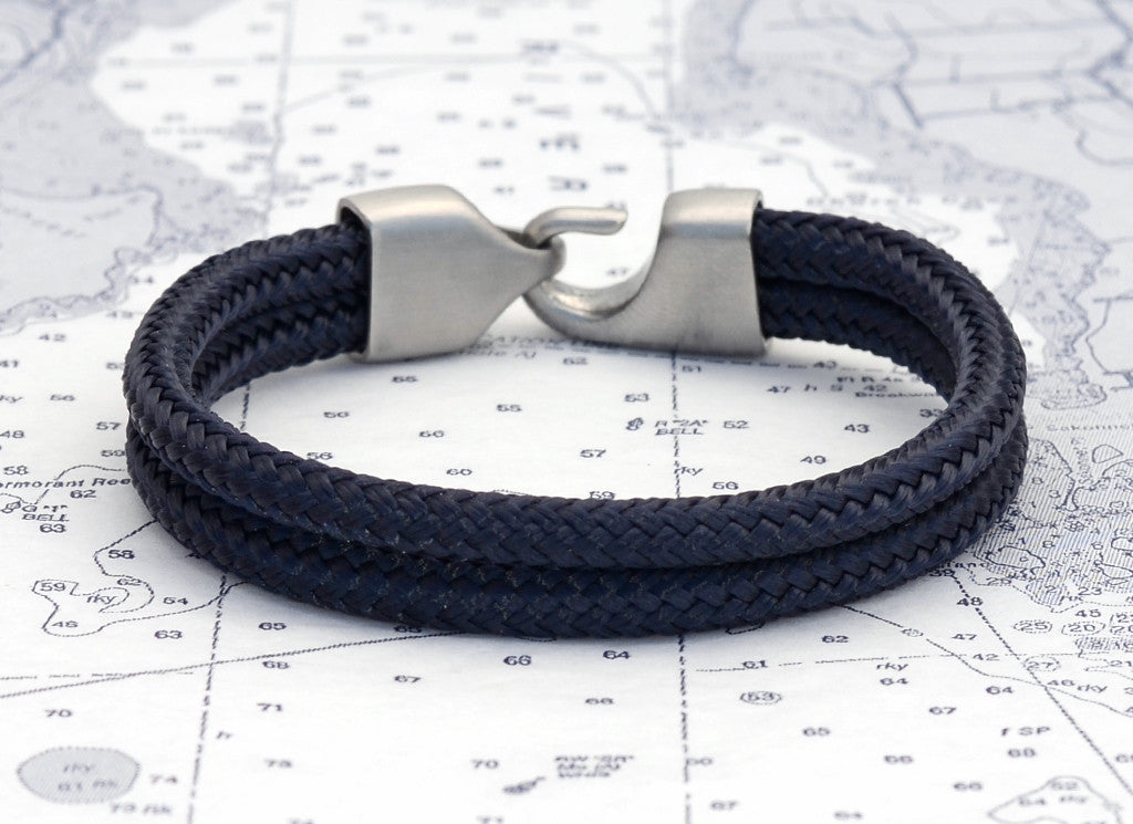 Lemon & Line Nantucket Bracelet - Navy/Silver Clasp