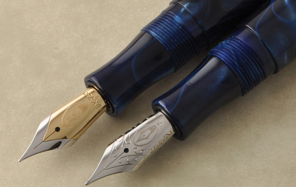 Pen fountain stainless steel and gold nibs