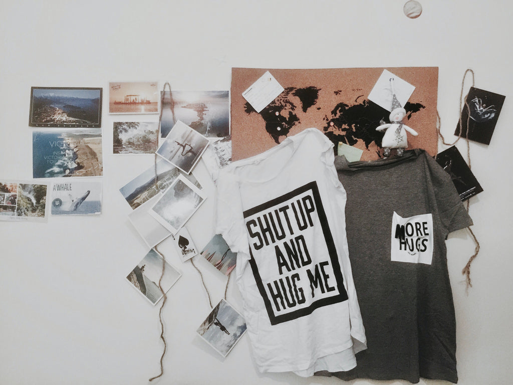 Photo mood board on the wall for the project organization 