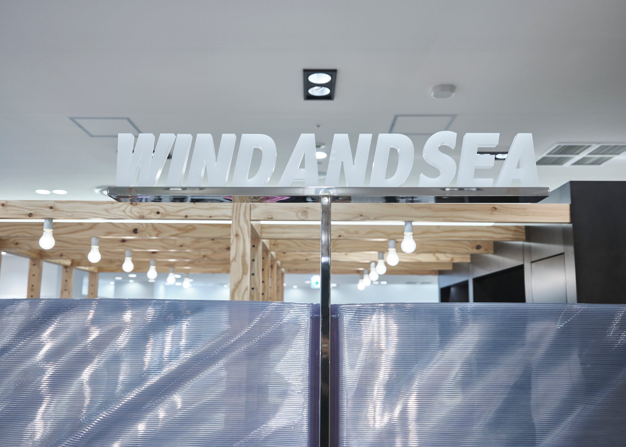 WIND AND SEA 阪急うめだ本店