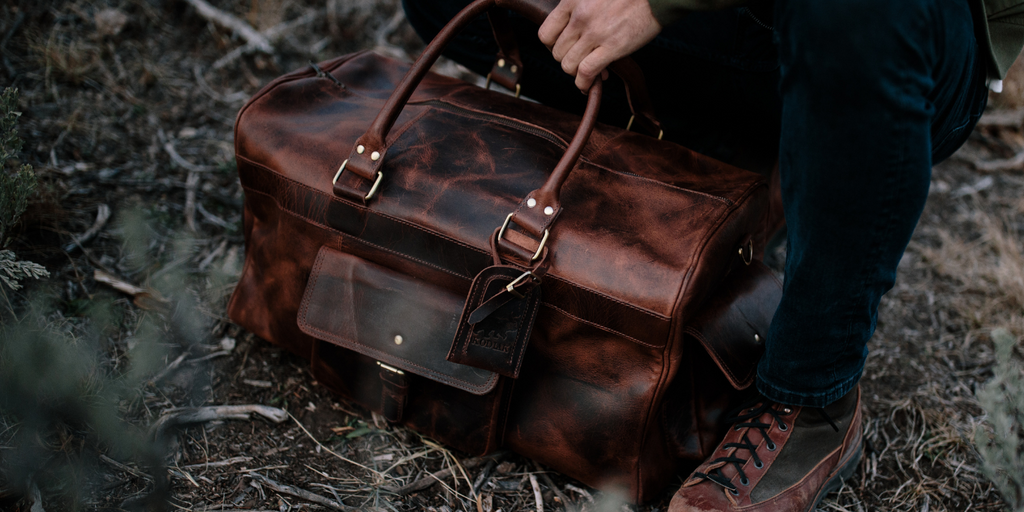 Applying an Antique Finish to Leather  Leather tutorial, Leather workshop,  Leather craft