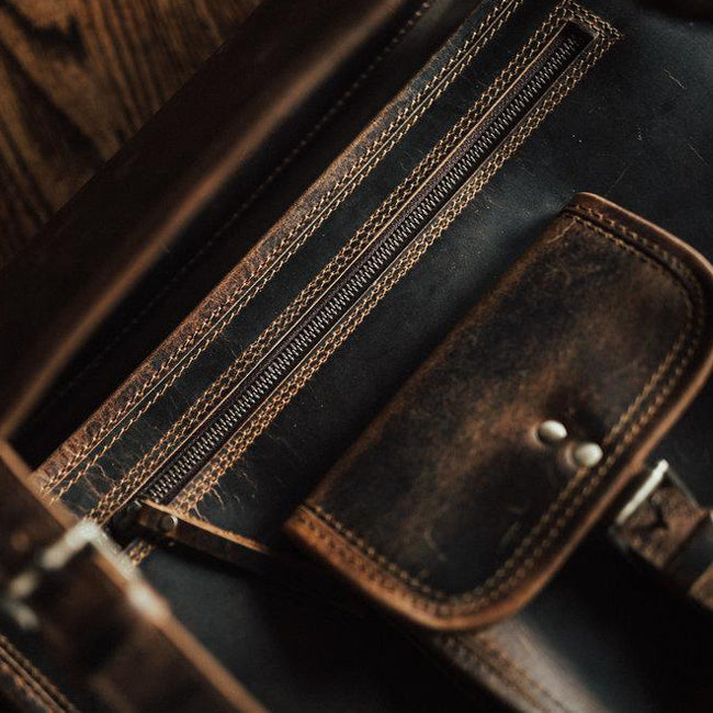 What is The Difference Between Full-Grain Leather, Top Grain Leather a –  Luke Case