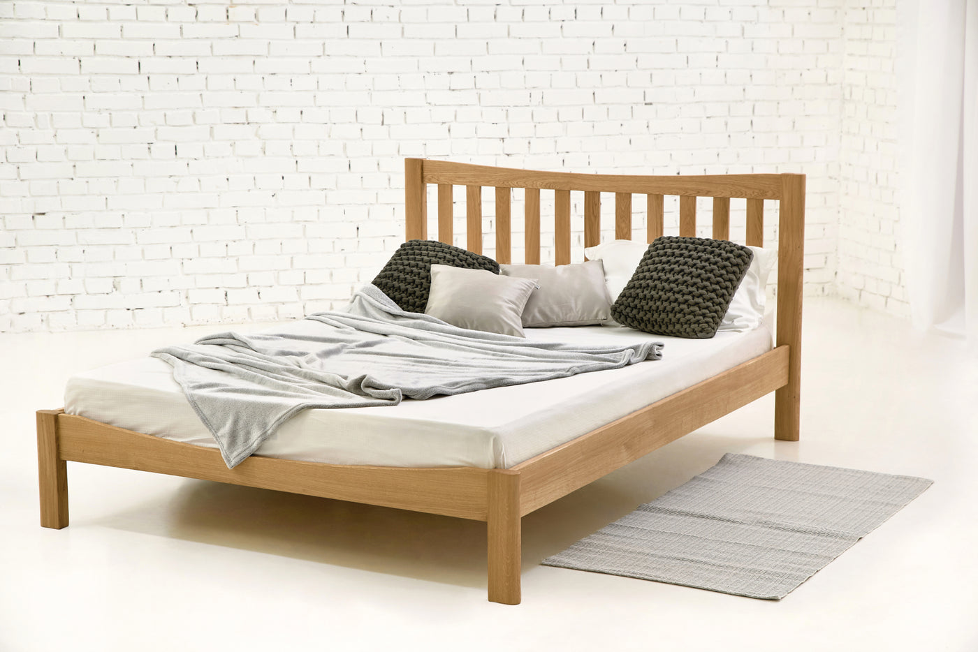 Milano Solid Oak Bed 5ft King Size Directly From Manufacturer