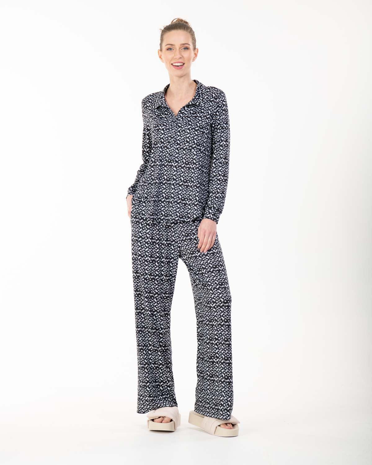 Sample Sale - Pyjama Set, Black Abstract