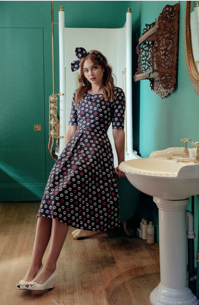 Scoop Neck Half Sleeved Retro Swing Dress, Navy Pattern