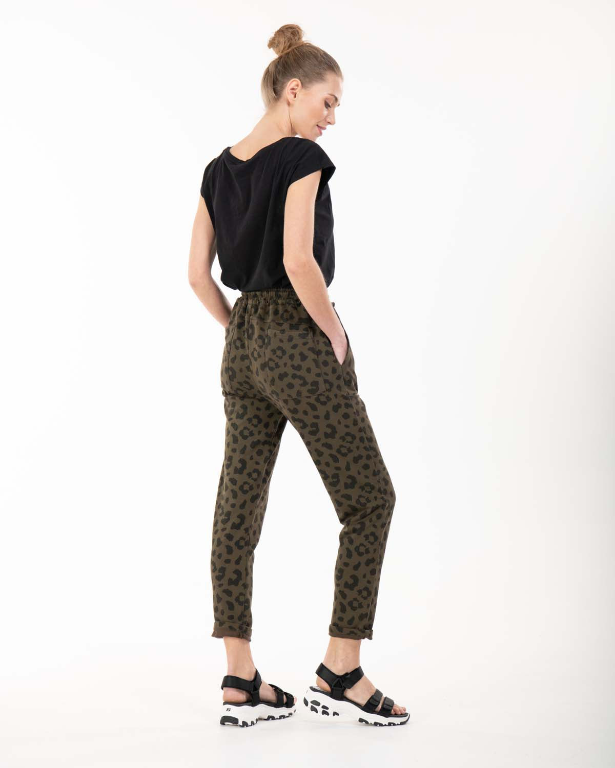 Sample Sale - Joggers, Brownish Green Leopard