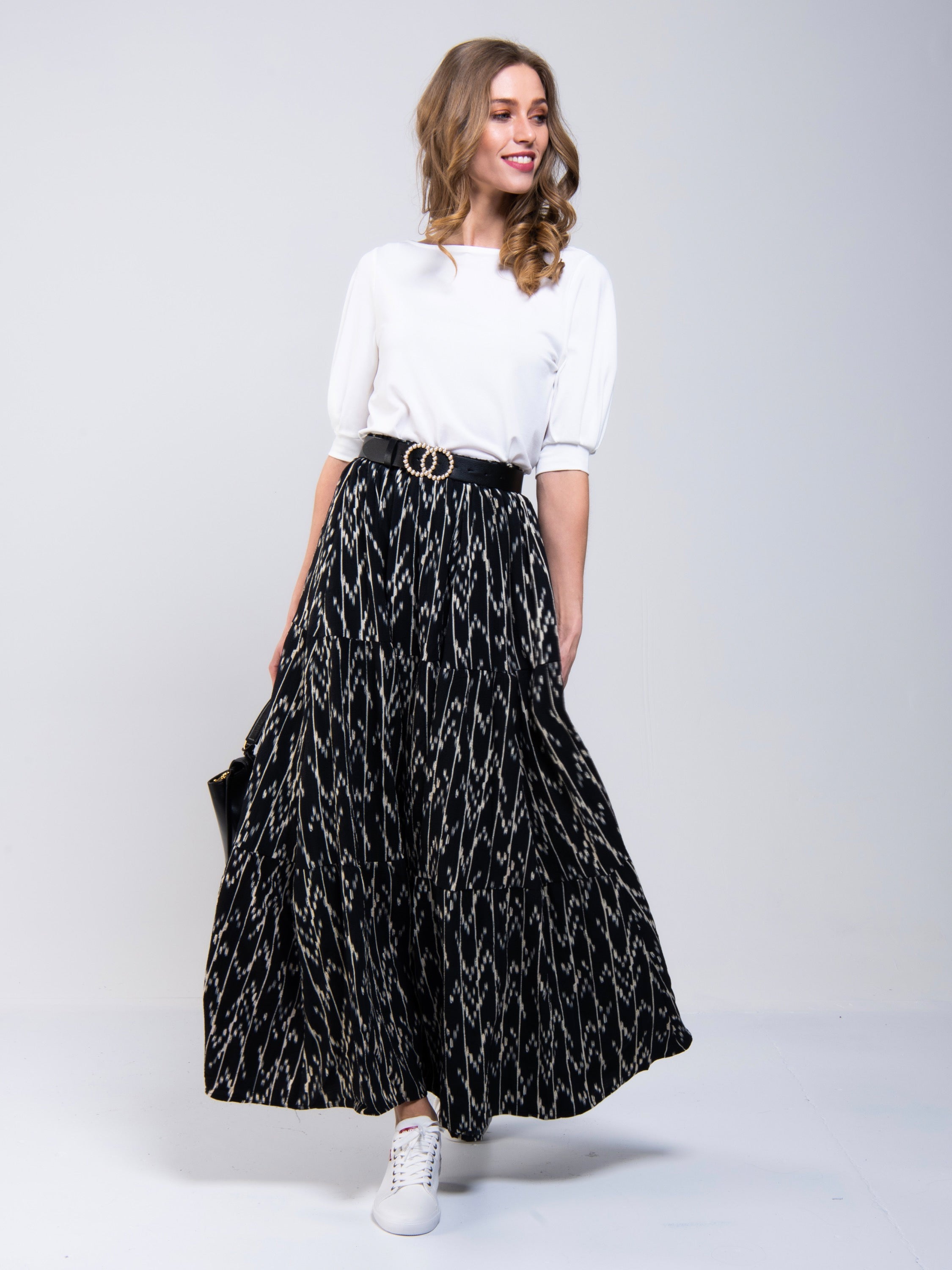 Black Pattern Tiered Print Maxi Skirt