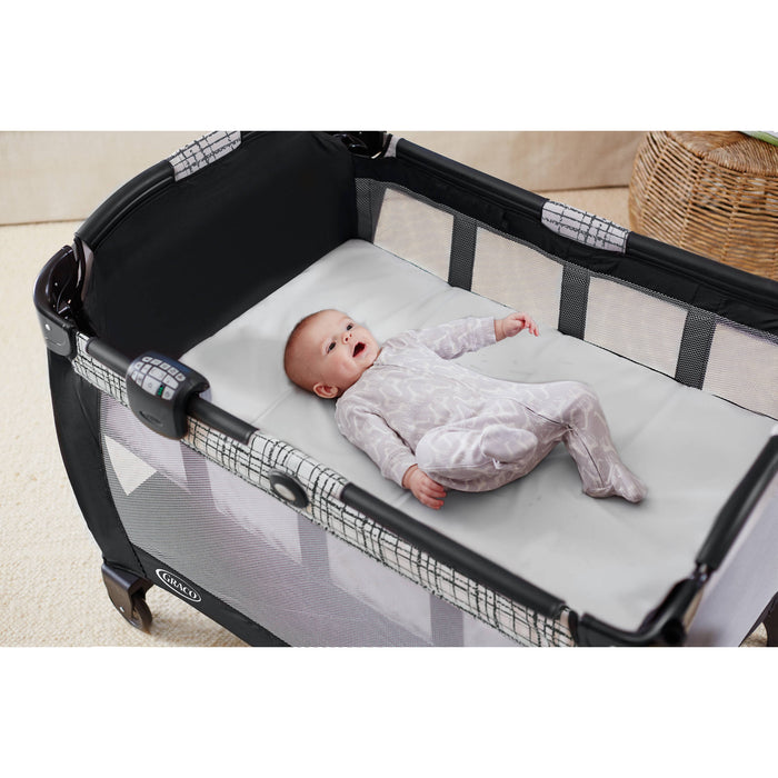 Graco Pack 'n Play Newborn Napper with Soothe Surround Technology ...