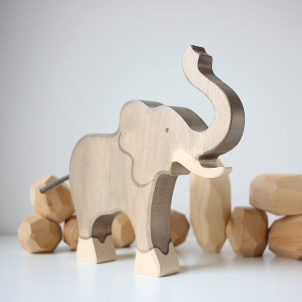 Holztiger Elephant