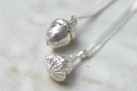 Memerial ash silver pendants by Cast & Found in the UK