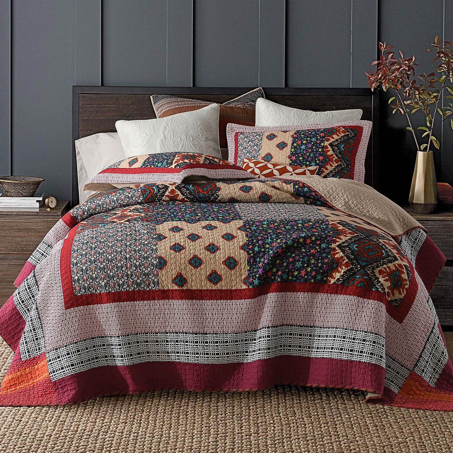 Unique Red Village Style Comfortable And Durable 3 Piece Cotton