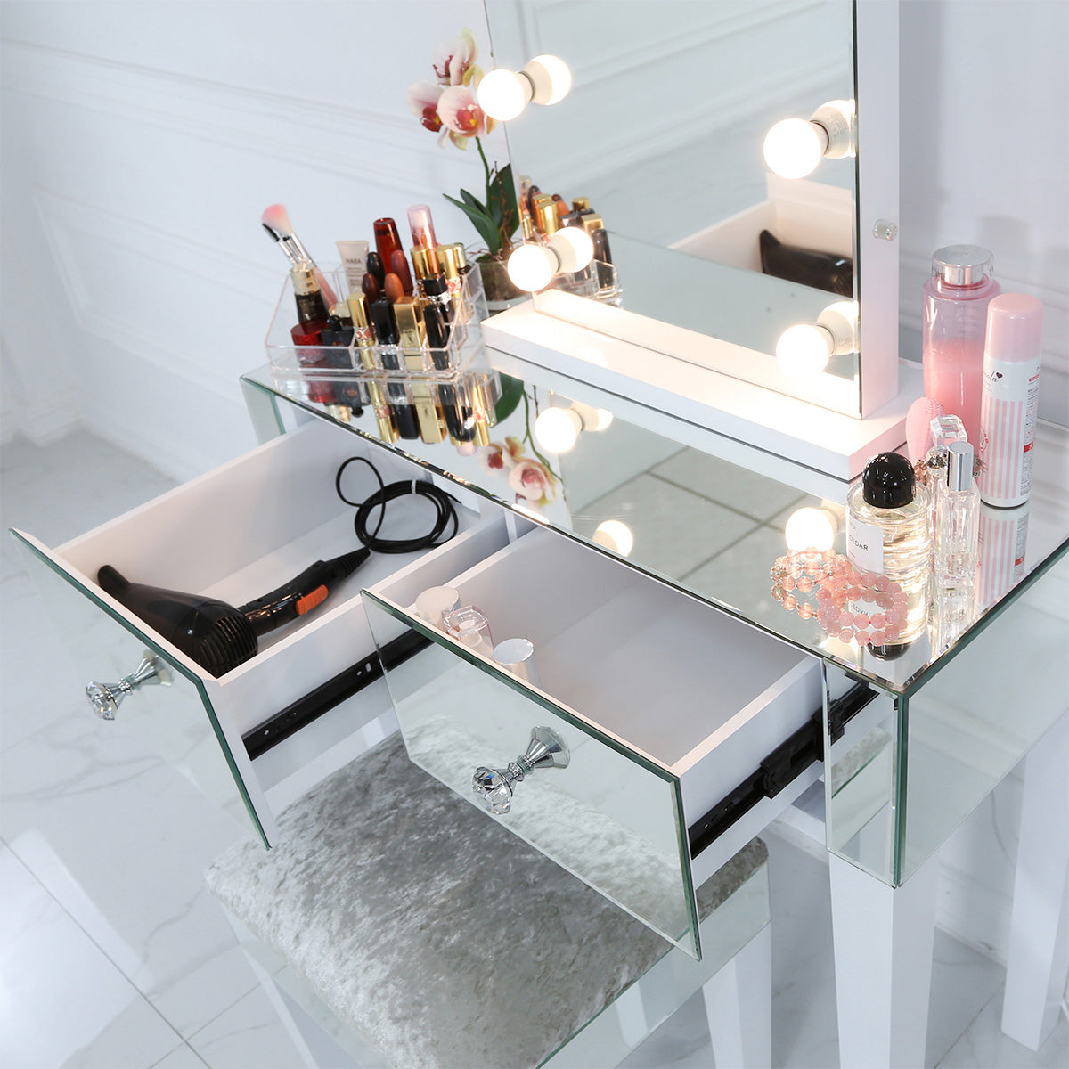 dressing table