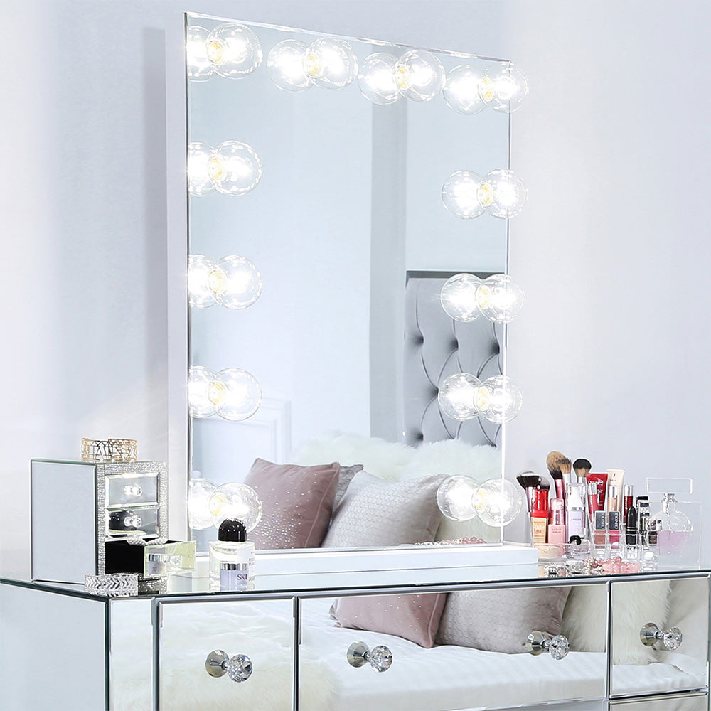 dressing table with mirror and lights