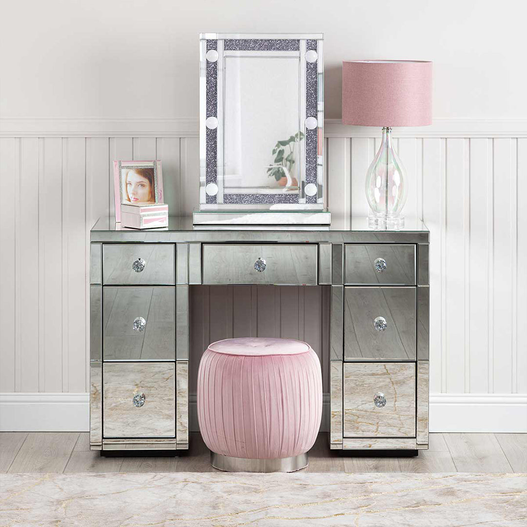 mirrored dressing table