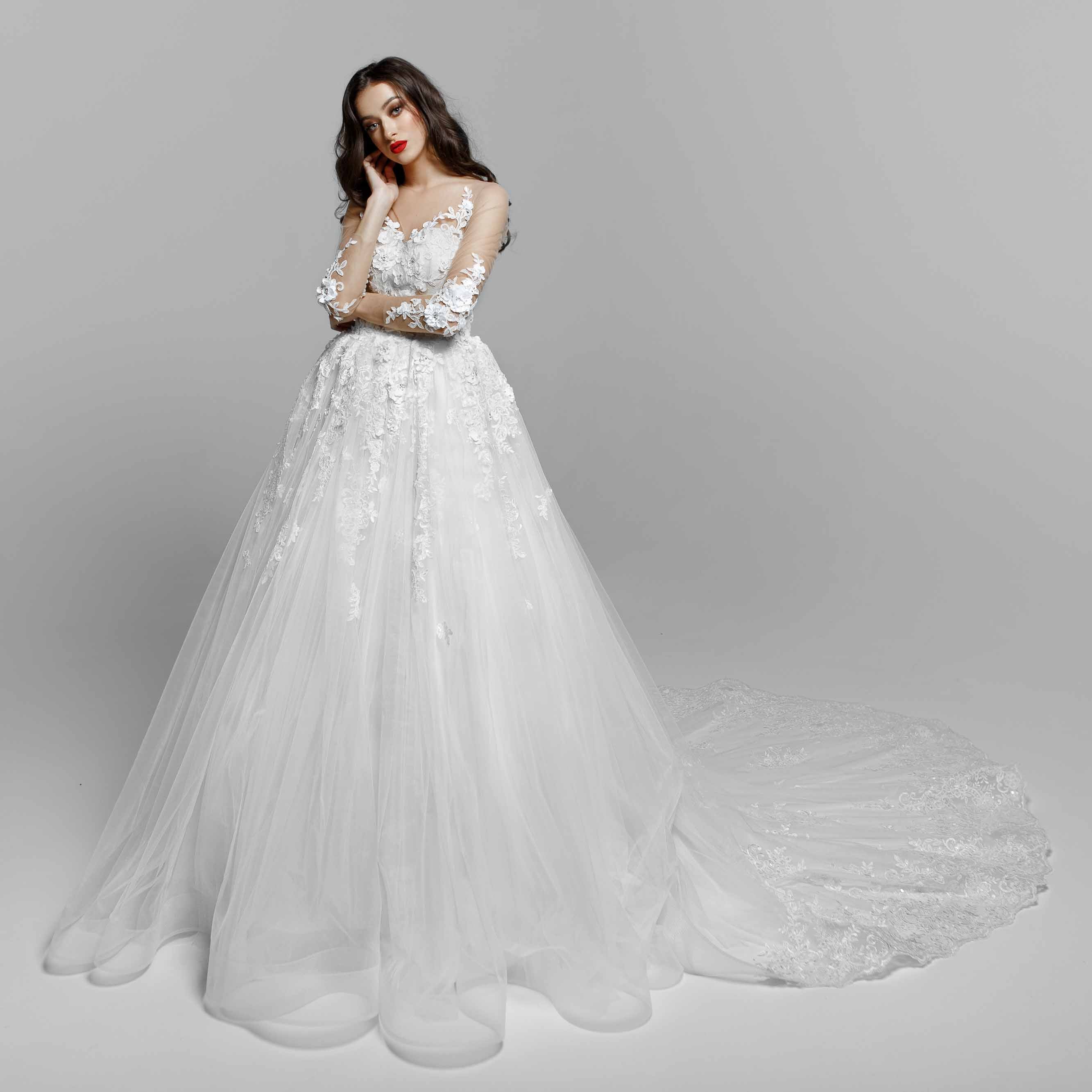 luxury wedding dress bliss gown.jpg__PID:3b5eb2fe-f438-4c0f-8516-67c4d9ed2bdf