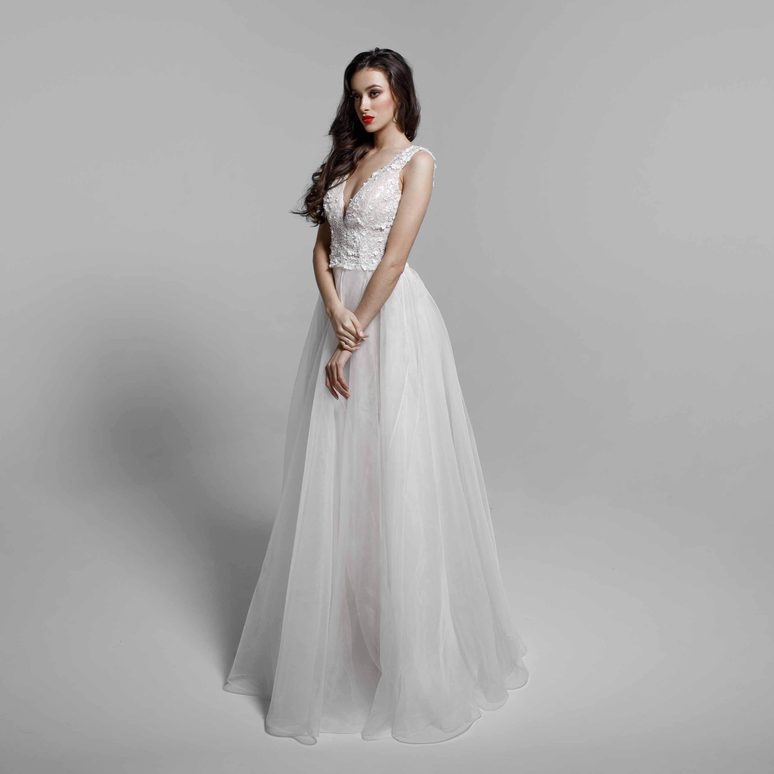 romantic quality wedding dress bliss gown.jpg__PID:6134b612-62eb-4c95-992d-eb84ae712fb3