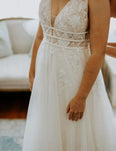wedding dress online purchase customers.jpg__PID:90671ac8-1428-43c7-a99c-1b3a83a1f1a0