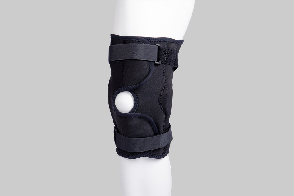 Atelle pour genoux articulée pour ligaments ou instabilité - Noire - Où On Voit Les Ouvertures En Velcro Et Les Sangles En Avant