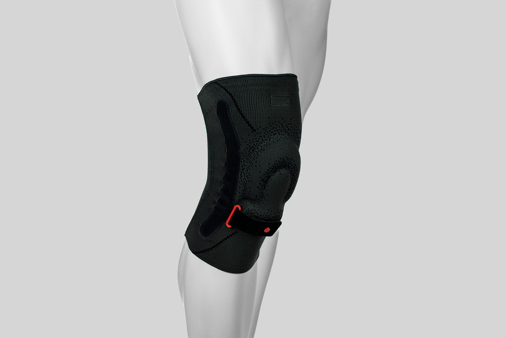 Genouillère rotulienne de compression avec deux coussinets pour rotule et tendon - Noire - Présentée Sur Jambes De Mannequin