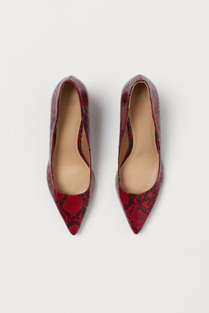 RED SNAKEPRINT POINTED COURT SHOES 