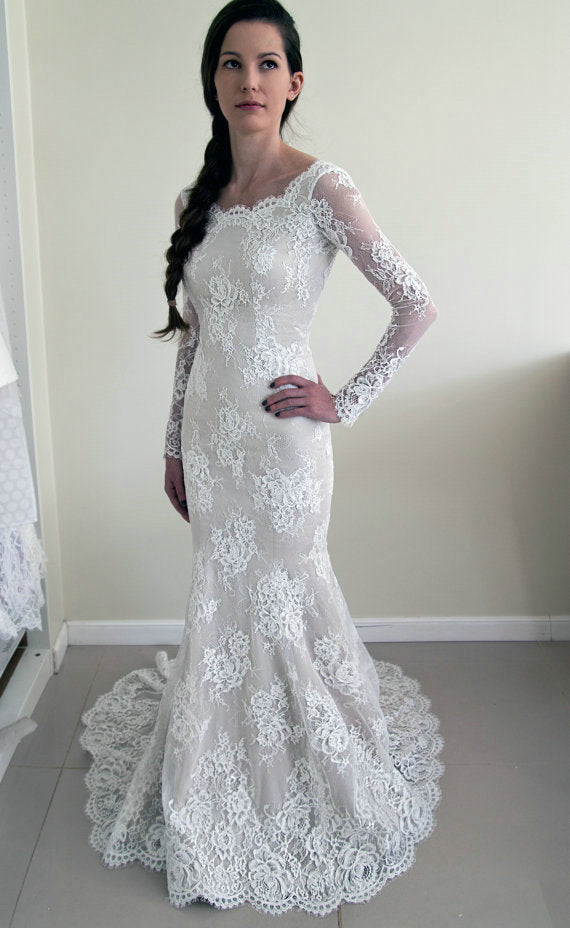 Mermaid Long Sleeve Lace Deep V-back Wedding Dress – daisystyledress