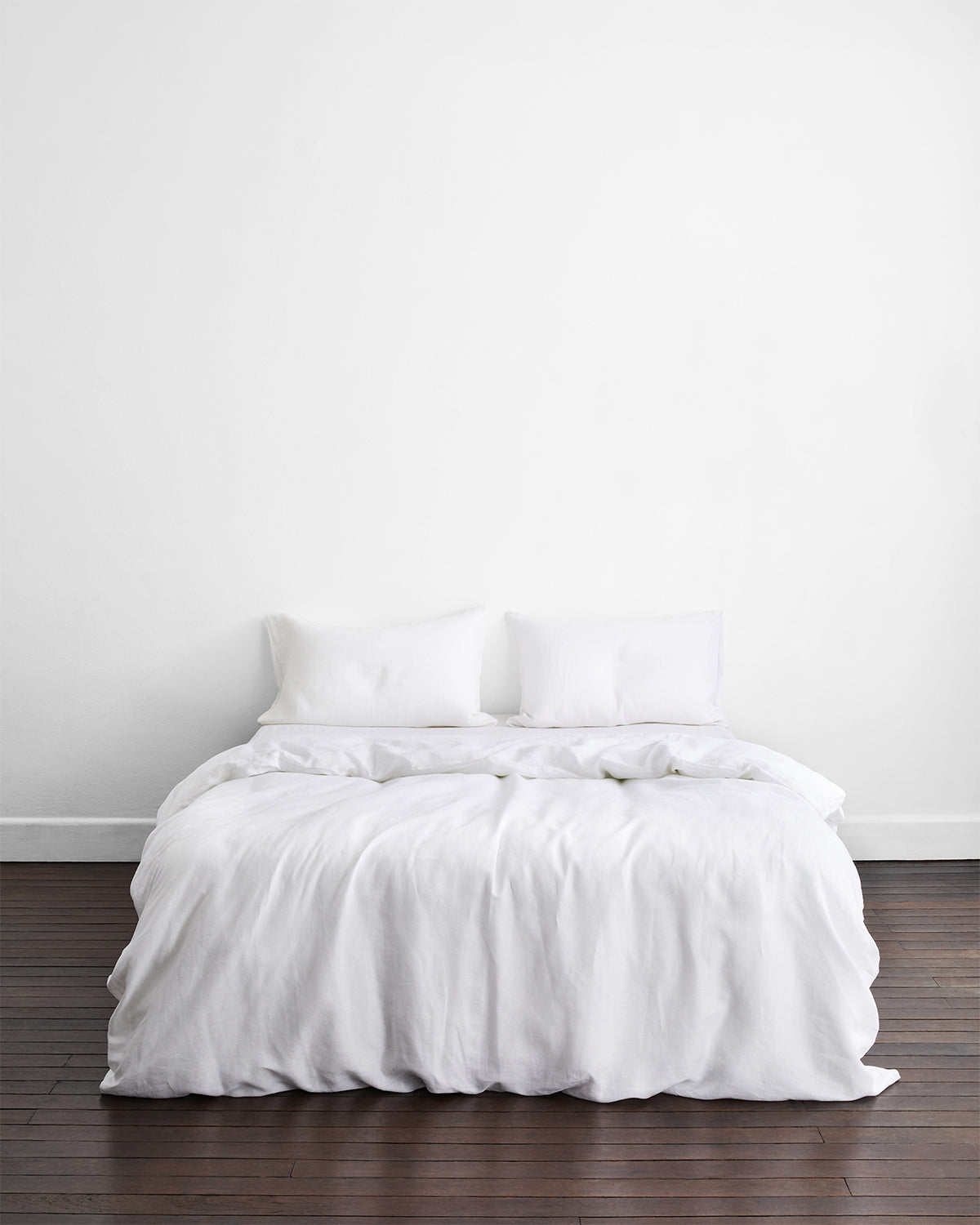 white linen quilt cover set