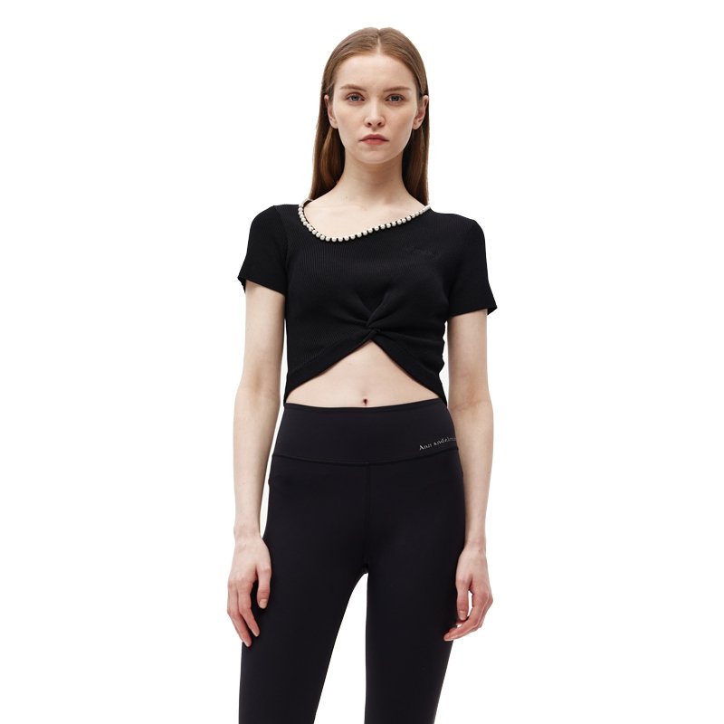 Black Pearl Neckline T-shirt