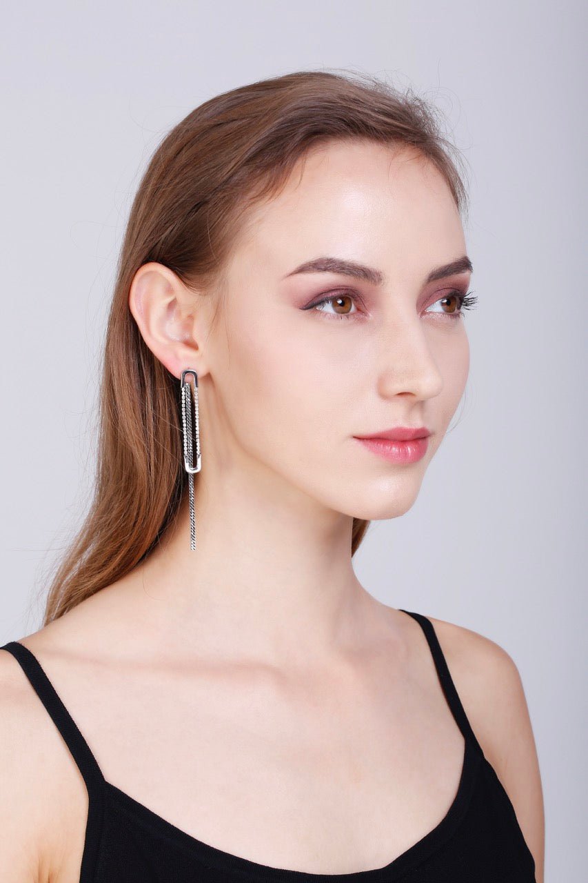 Broken Chord Earring