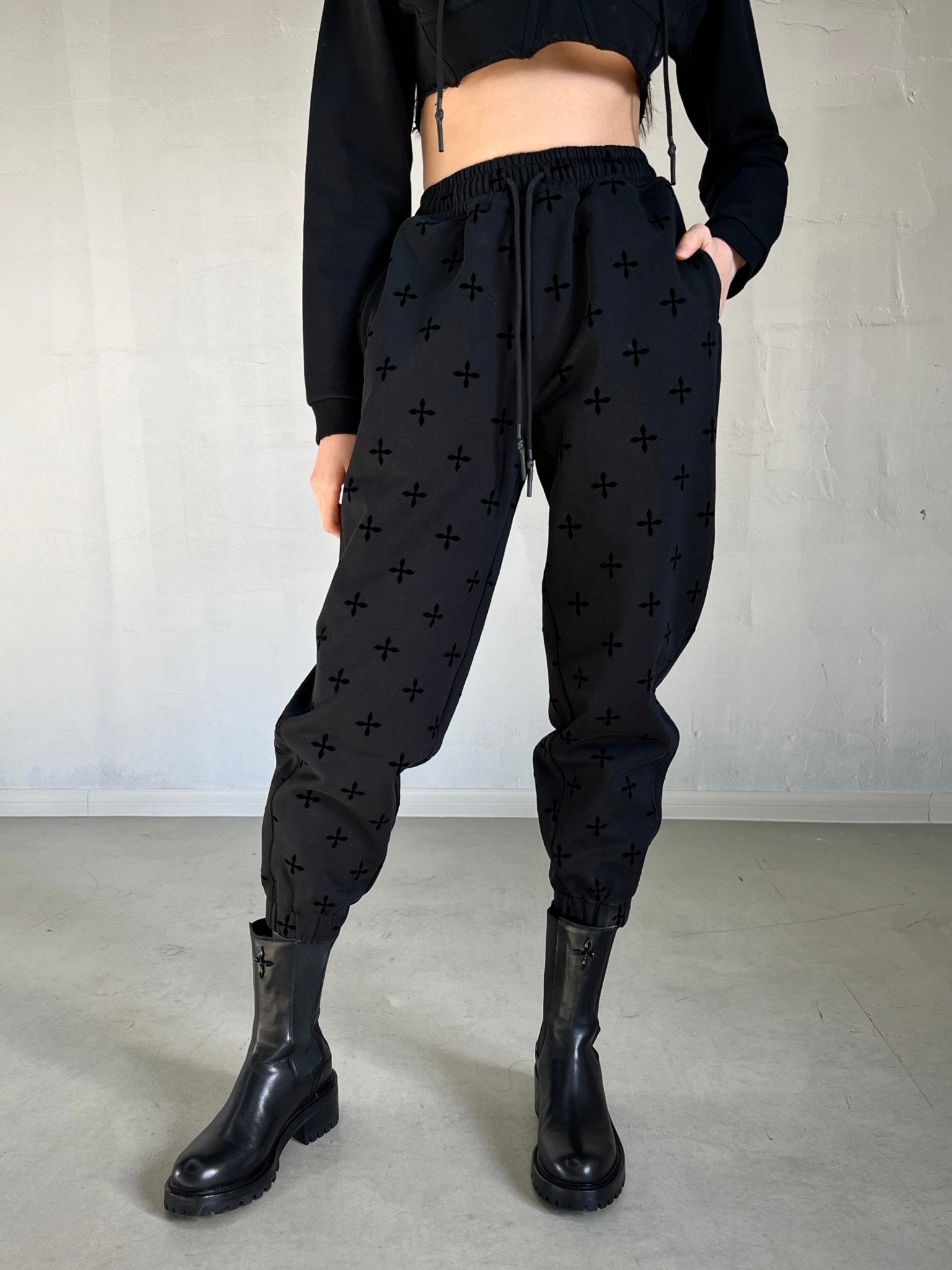 Classic Garden Jogging Pants