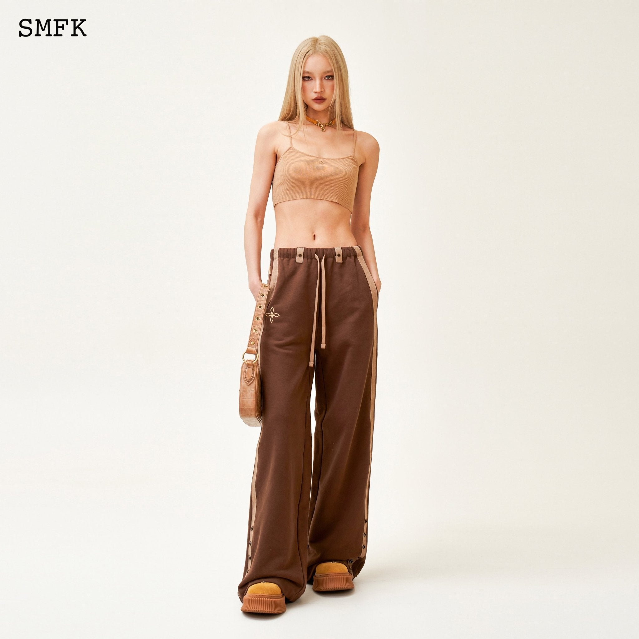 Compass Adventure Wide-Leg Sweatpants Brown