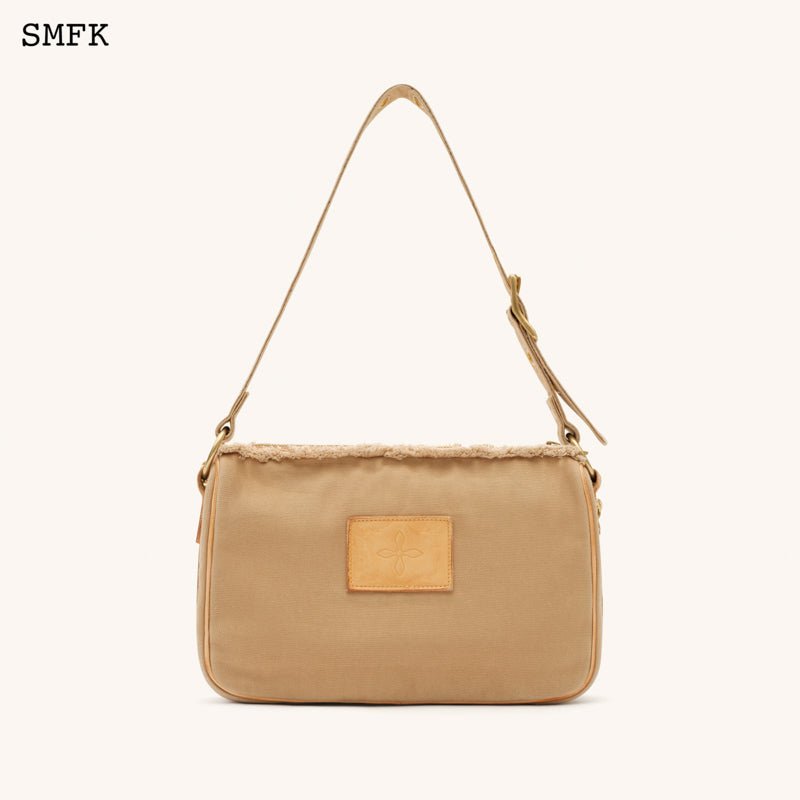 Compass Large Kitty Shoulder Bag In Wheat