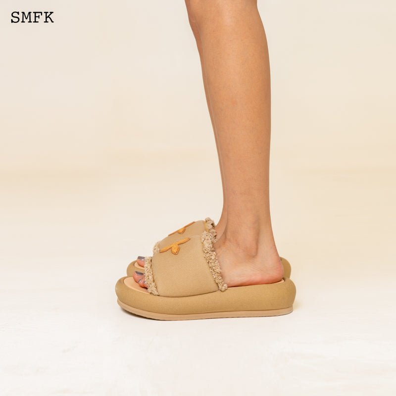 Compass Wheat Bread Shape Sandal