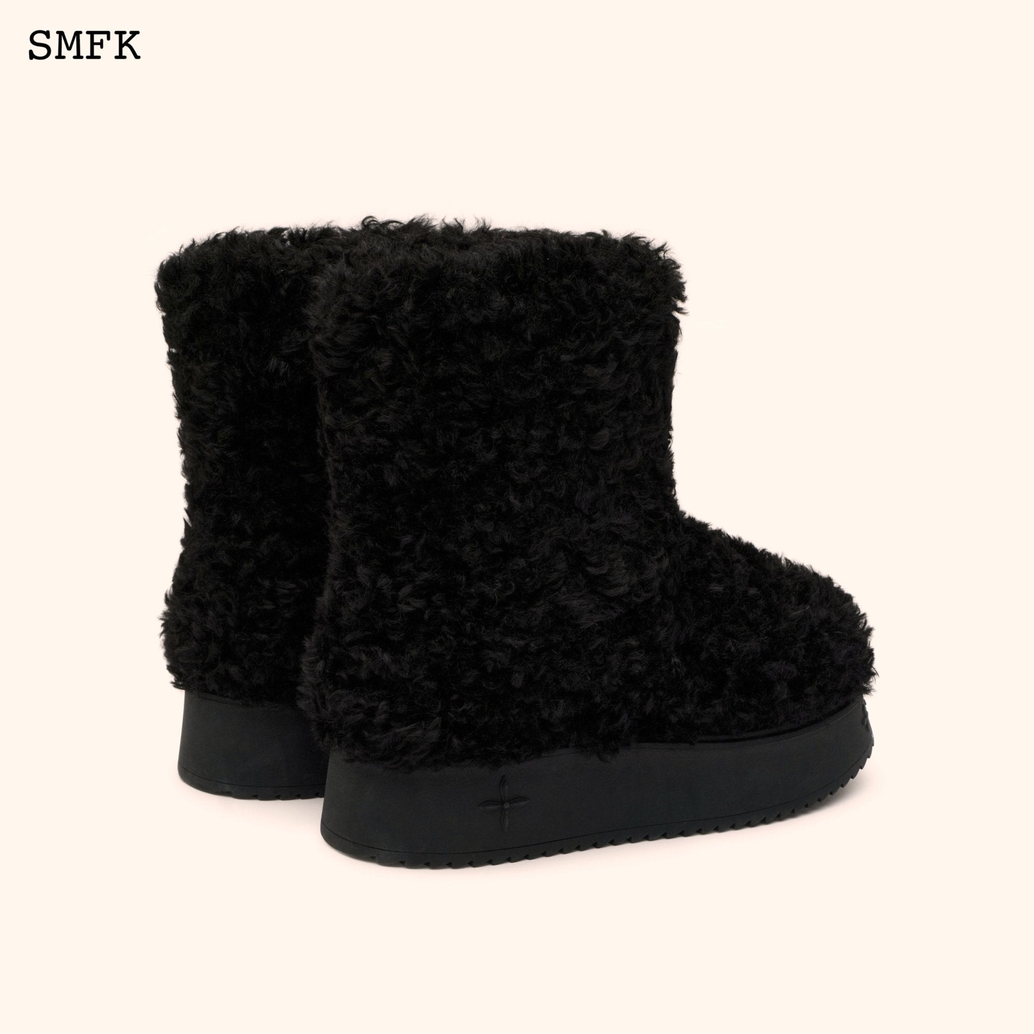 Compass Woolly Black Fluffy Boots