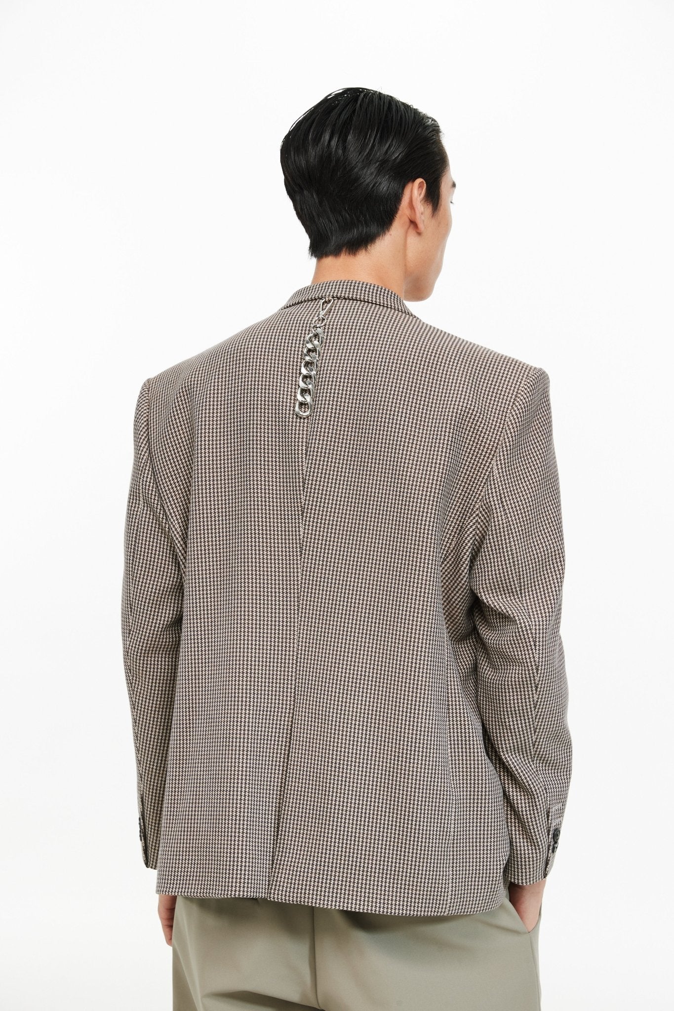 Khaki Single-Breasted Houndstooth Suit with Toggle Fastening