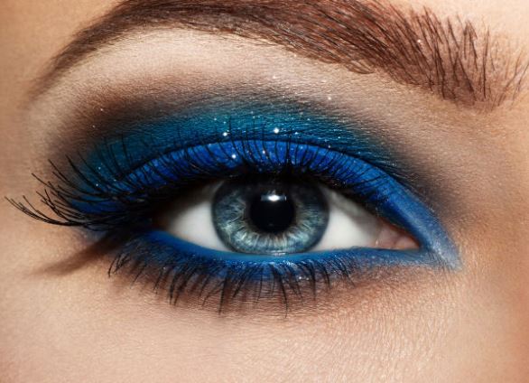 blue cream eyeshadow