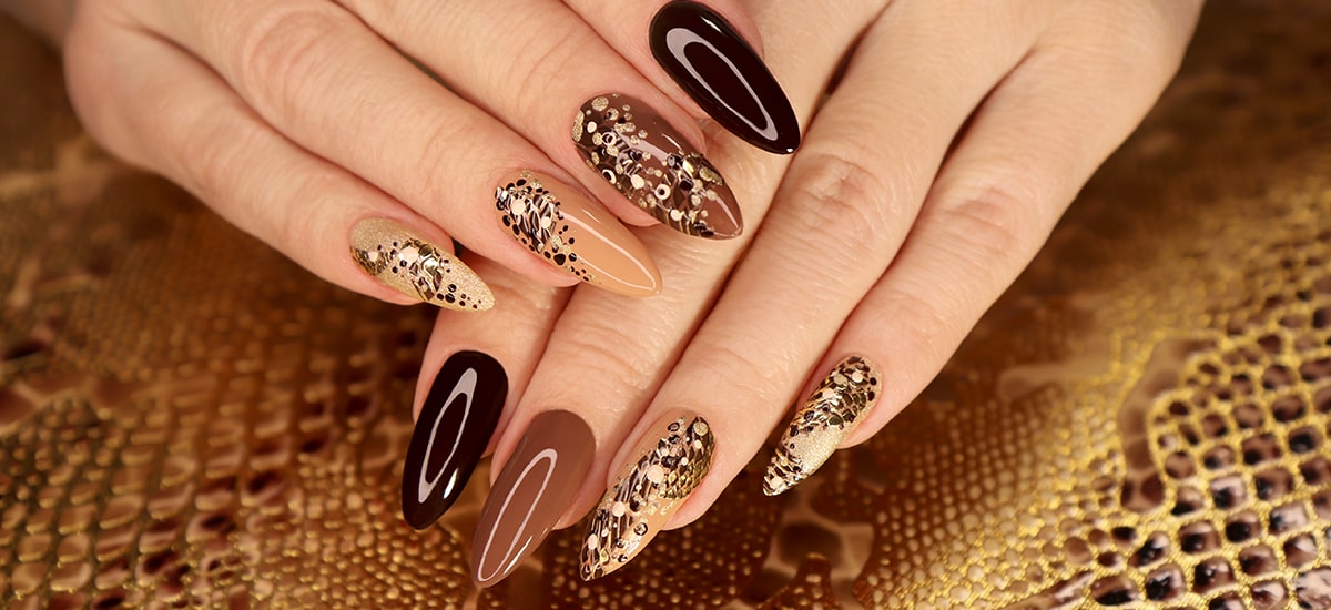 Look de cuero: Los diseños de uñas más bonitos en color marrón - ND24  NailDesign