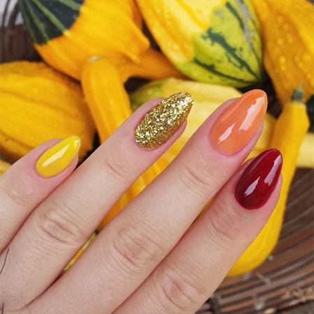 12 tendencias y clásicos: qué colores y diseños de uñas son el verano a -  ND24 NailDesign