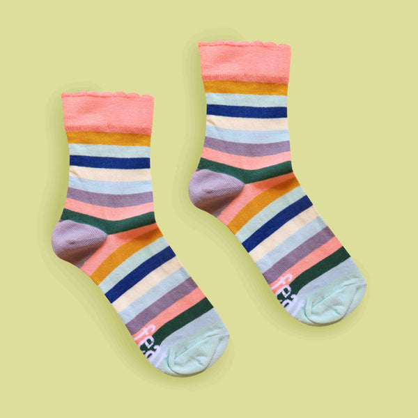 Ladies’ Signature Striped Frill socks with blue accents