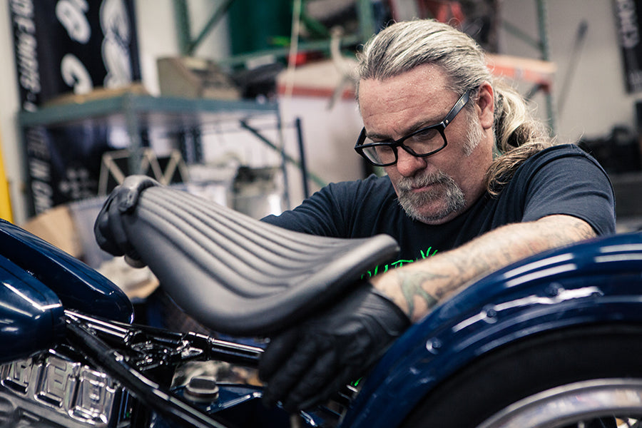 Chopper Dave and his 1953 Panhead build for Born-Free 8 - Photos by La ...