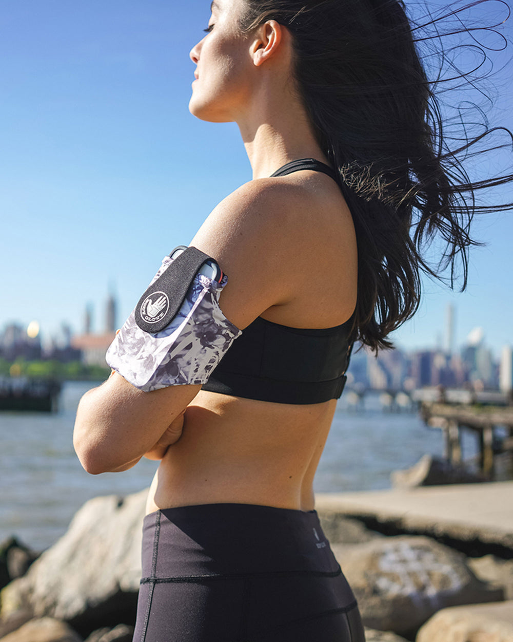 Dan Geleerde Sortie Fitness Sport Phone/ID Armband - Abstract Palm - Body Glove