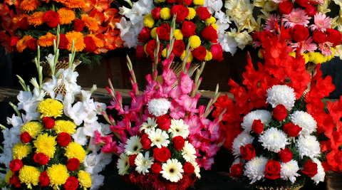 image of a group of floral bouquets with varied colour schemes all for christmas flowers