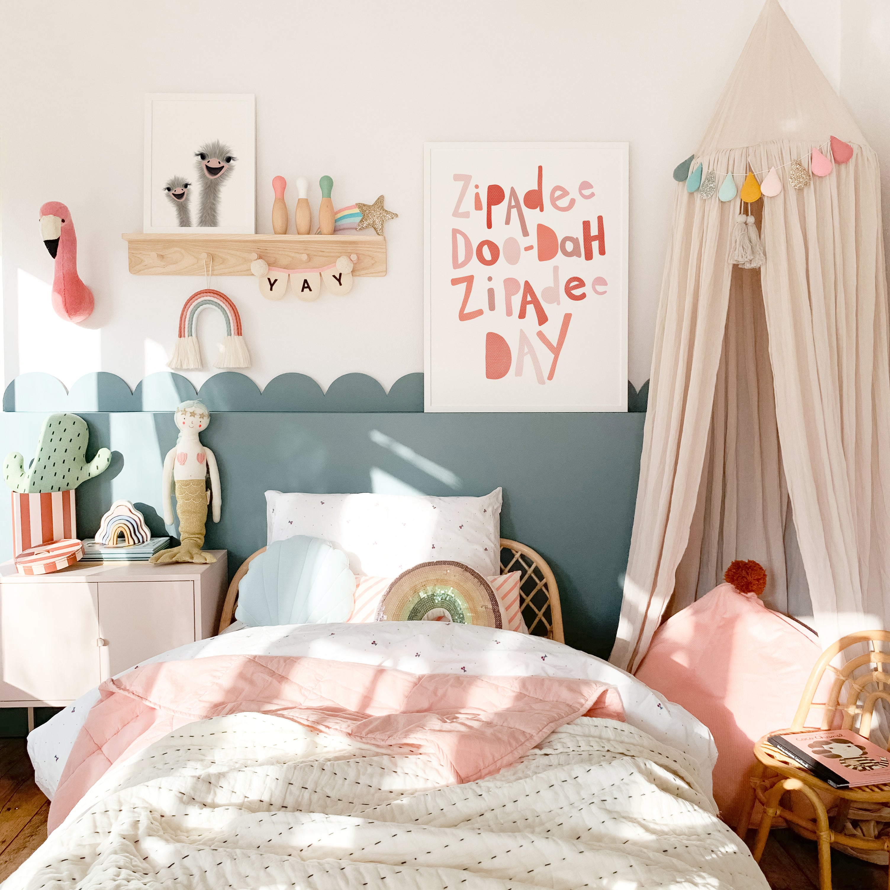 Stylish Girls Bedroom Decor Ideas – Pretty in Print Art Ltd