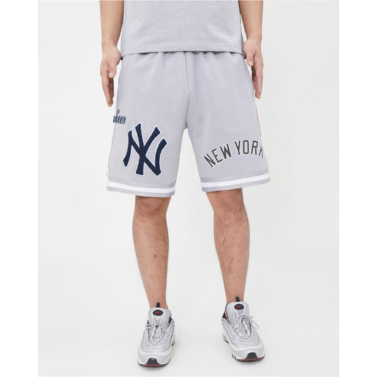 new york yankees shorts