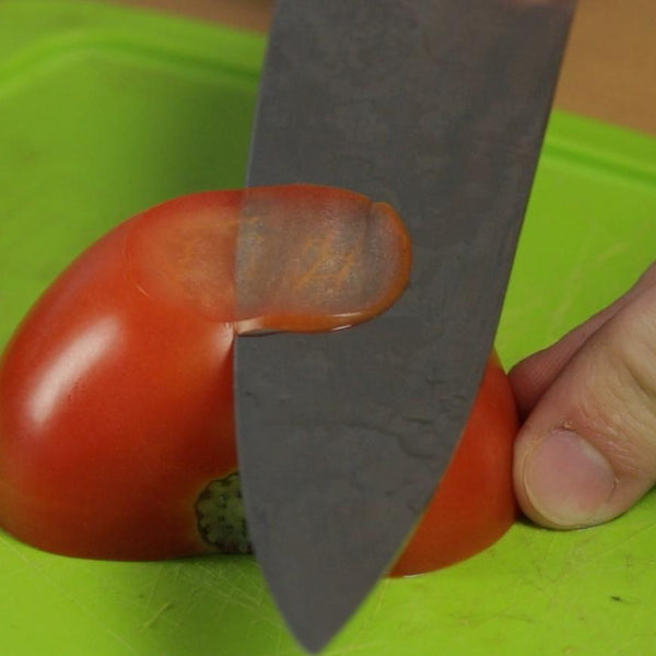 cutting tomato